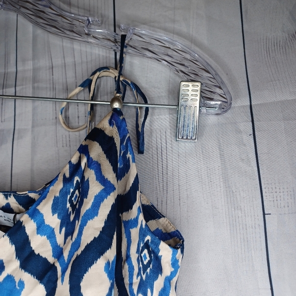 Zara The Leia Top Blue and White Patterned Women's With Tie Straps NWT - Picture 2 of 14